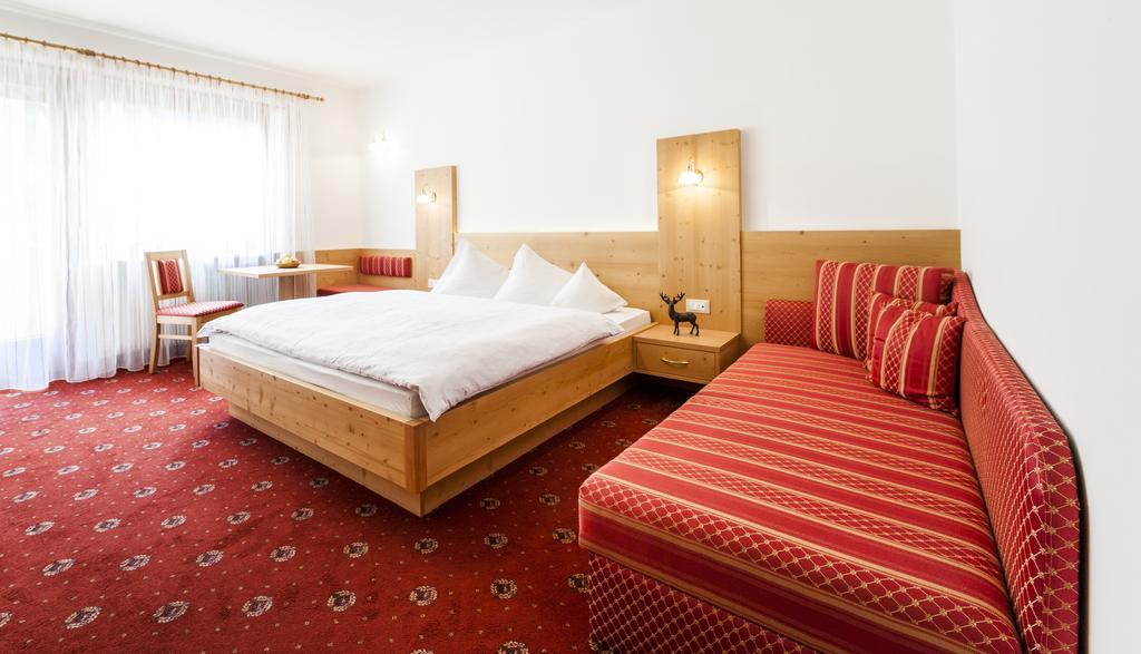 Hotel Jager Hans San Martino in Passiria Esterno foto