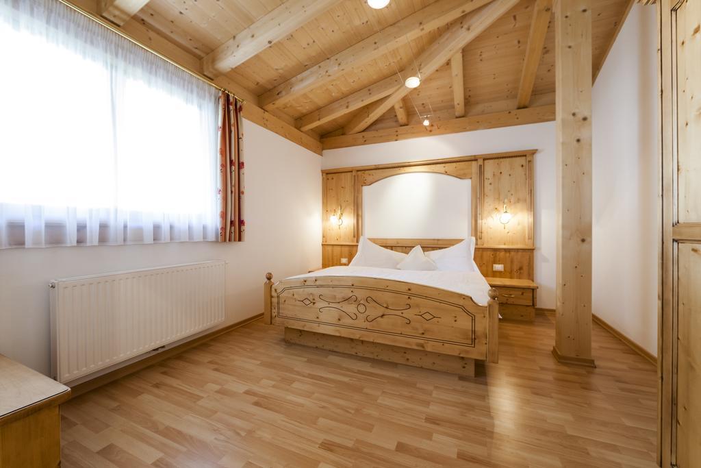Hotel Jager Hans San Martino in Passiria Esterno foto