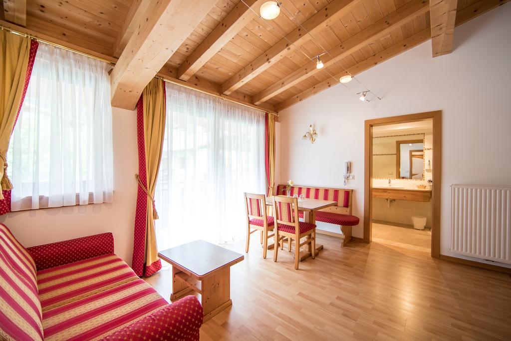 Hotel Jager Hans San Martino in Passiria Esterno foto
