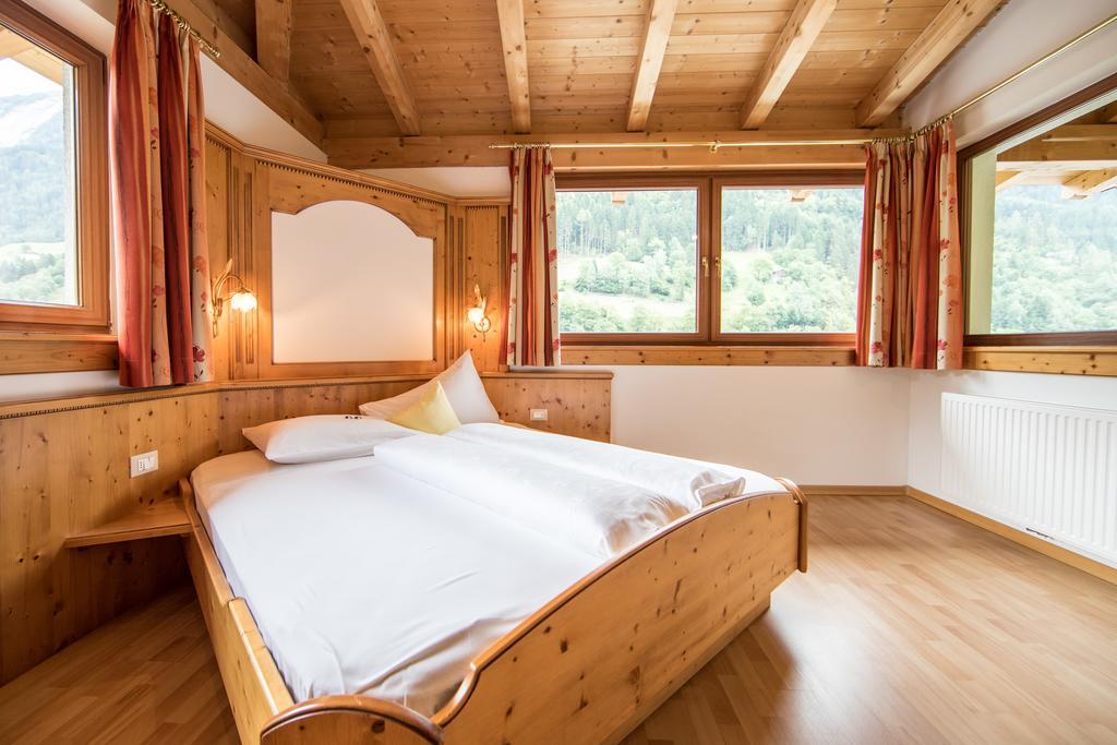 Hotel Jager Hans San Martino in Passiria Esterno foto