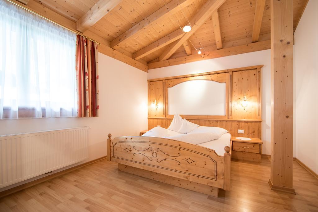 Hotel Jager Hans San Martino in Passiria Esterno foto